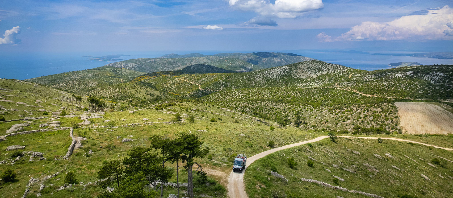 Hvar_unimog_100
